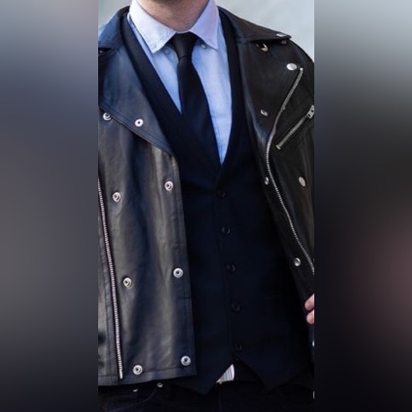 Men’s black waistcoat - Picture 9 of 10